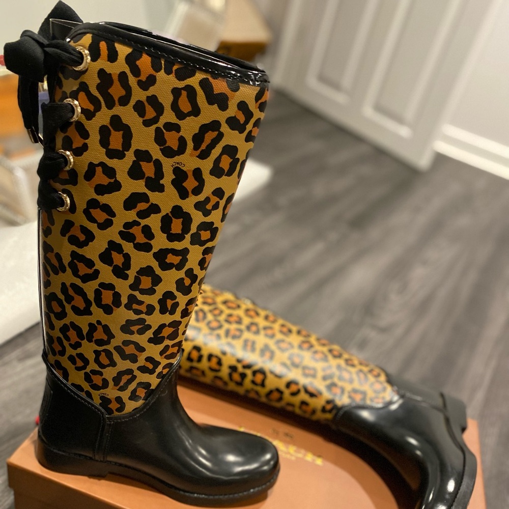 New coach rain boots - Picture 2 of 4